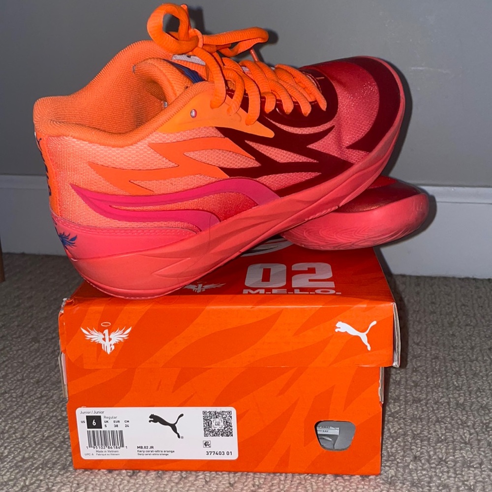 GENTLY USED Fiery Coral- Ultra Orange LaMelo Ball Puma Supernova Basketball shoe